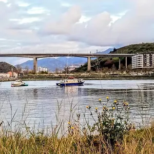 https://riverside-house.sansebastianhotels.net